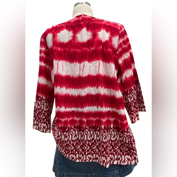 Red and White Tie-Dye Blouse - Picture 5 of 7